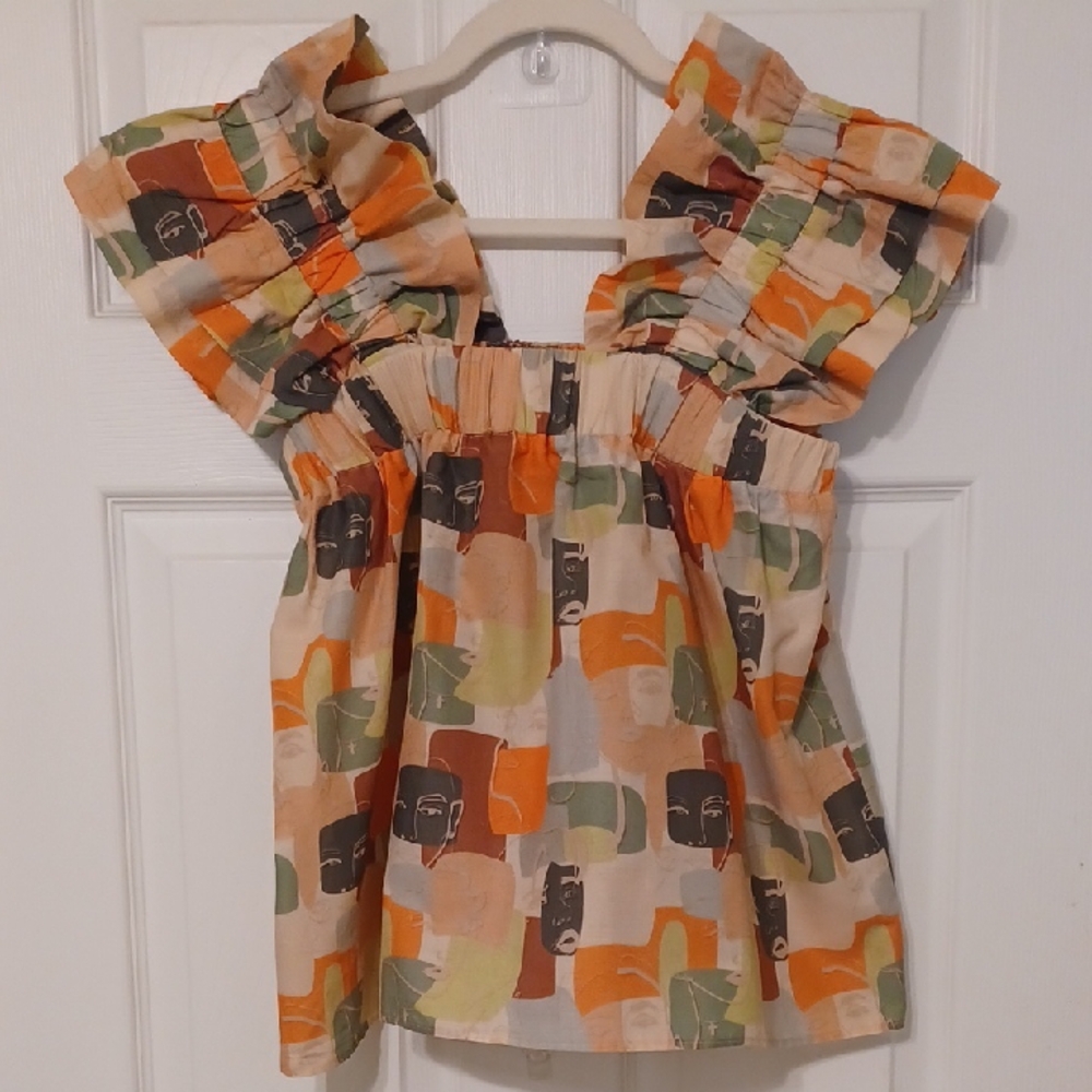 Inclan' Studio Sz S,  Unique Abstract Design, On Or Off Shoulder Top.